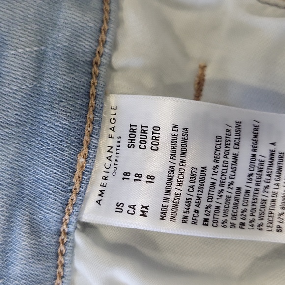 American EAGLE JEANS, SIZE 18 SHORT - Picture 8 of 8